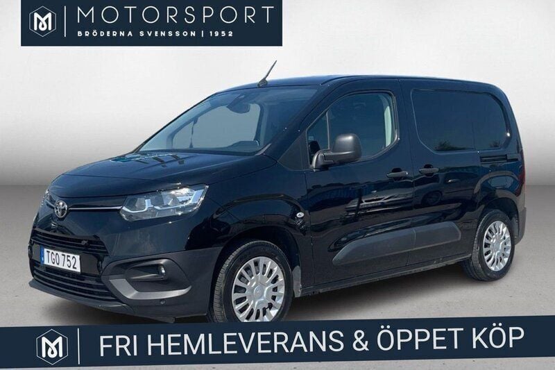 Svart Begagnad 2021 Toyota Proace City Van | 169 900 kr (Bra pris) - Bild 1/3