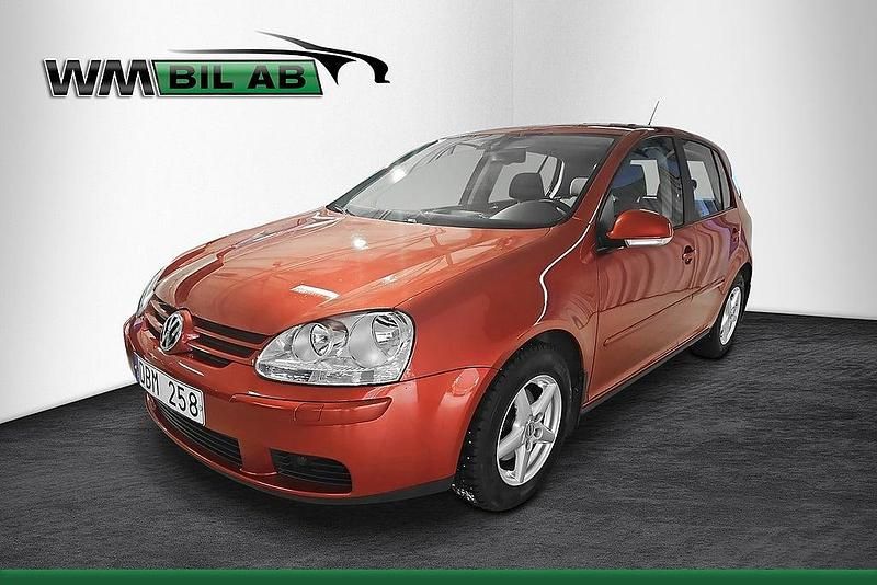 Röd Begagnad 2008 VW Golf VI Trendline Halvkombi | 64 000 kr (Marknadspris) - Bild 1/4