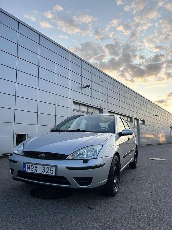 Begagnad Ford Focus 101 HK (74 kW) 2004 Halvkombi