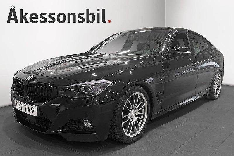 Svart Begagnad 2013 BMW 328 Gran Turismo M Sport | 179 000 kr - Bild 1/4