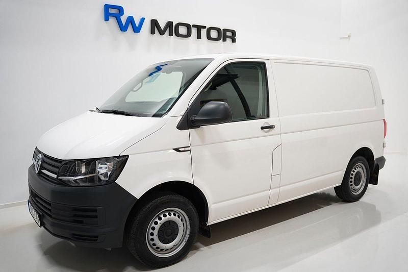 Vit Begagnad 2018 VW T6 Van | 178 900 kr (Superpris) - Bild 1/4