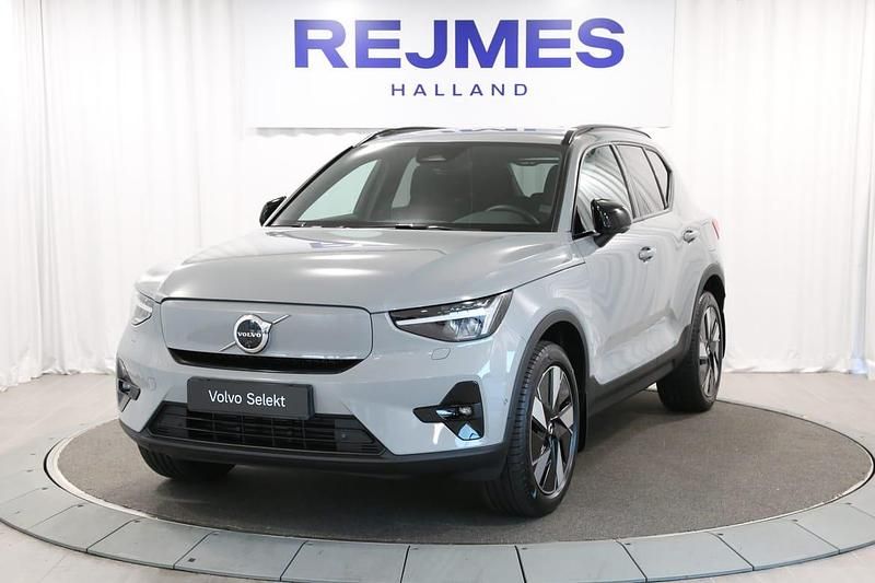 Grå Begagnad 2025 Volvo EX40 Plus SUV | 489 500 kr (Superpris) - Bild 1/4