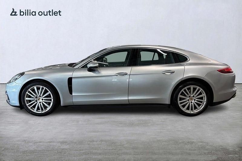 Begagnad Porsche Panamera 4S 441 HK (324 kW) 2017 Silver Sedan