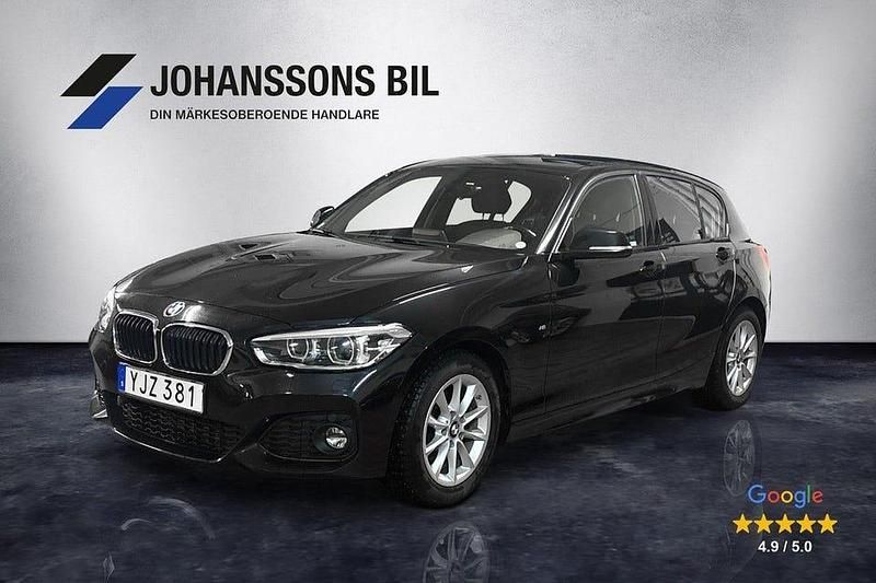 Svart Begagnad 2017 BMW 118 M Sport Halvkombi | 179 900 kr (Marknadspris) - Bild 1/4