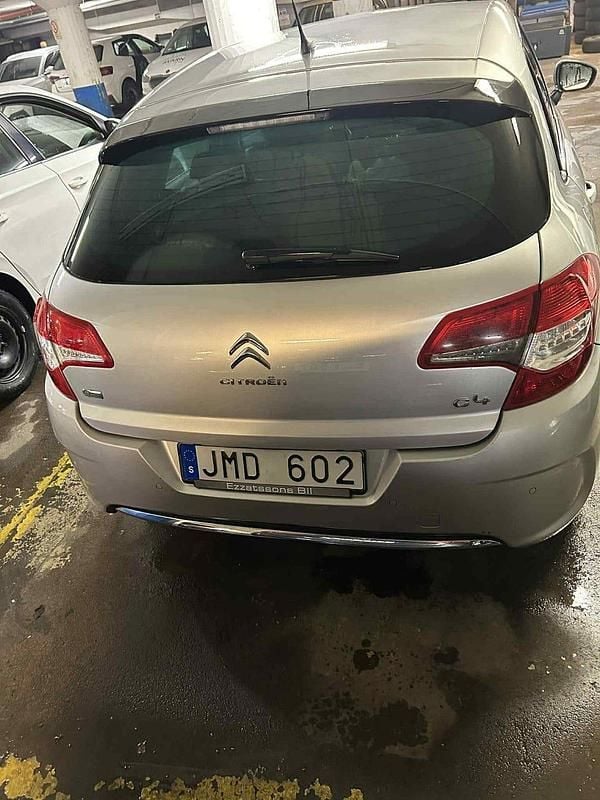 Begagnad 2013 Citroën C4 Halvkombi | 58 000 kr (Bra pris) - Bild 1/4