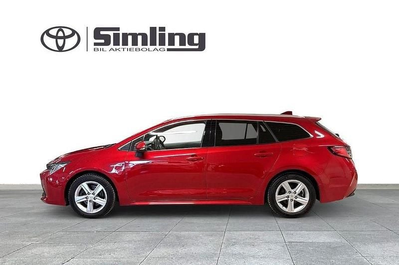 Begagnad Toyota Corolla Style 184 HK (135 kW) 2021 Rödmetallic Kombi