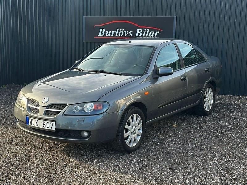 Begagnad Nissan Almera 116 HK (85 kW) 2004 Grå Sedan