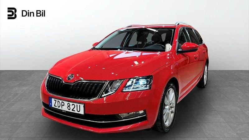 Röd Begagnad 2018 Skoda Octavia Style Kombi | 199 900 kr (Marknadspris) - Bild 1/4