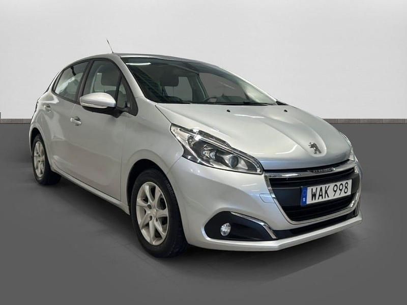 Begagnad Peugeot 208 82 HK (60 kW) 2015 Ljusgrå Halvkombi