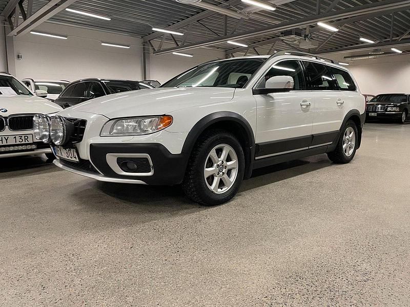 Ljusgrå Begagnad 2012 Volvo XC70 Momentum Kombi | 89 900 kr (Marknadspris) - Bild 1/4