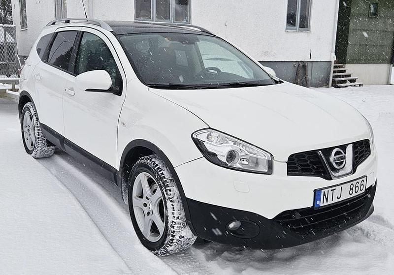 Begagnad 2011 Nissan Qashqai +2 SUV | 99 000 kr (Marknadspris) - Bild 1/4