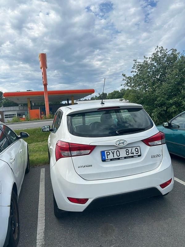 Begagnad 2014 Hyundai ix20 Halvkombi | 25 000 kr - Bild 1/4