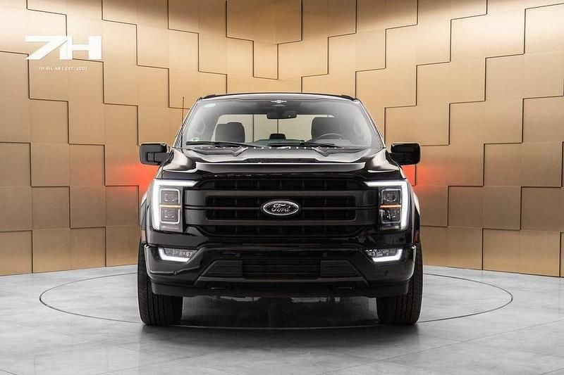 Svart Begagnad 2024 Ford F-150 Lariat Pickup | 879 900 kr - Bild 1/4