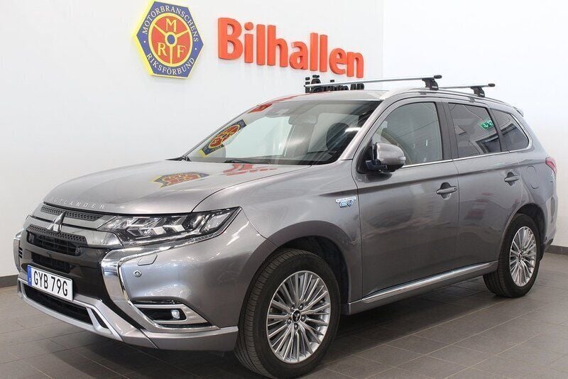 Grå Begagnad 2019 Mitsubishi Outlander P-HEV SUV | 209 900 kr (Superpris) - Bild 1/4