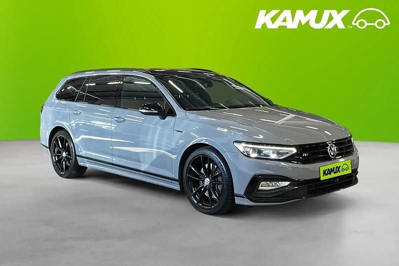 Grå Begagnad 2019 VW Passat R-line Kombi | 319 800 kr - Bild 1/4