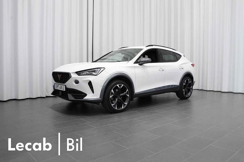 Vit (candy white) Begagnad 2022 Cupra Formentor SUV | 254 500 kr (Marknadspris) - Bild 1/4