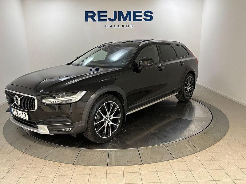 Svart Begagnad 2017 Volvo V90 CC Pro Kombi | 334 500 kr (Lite dyr) - Bild 1/4