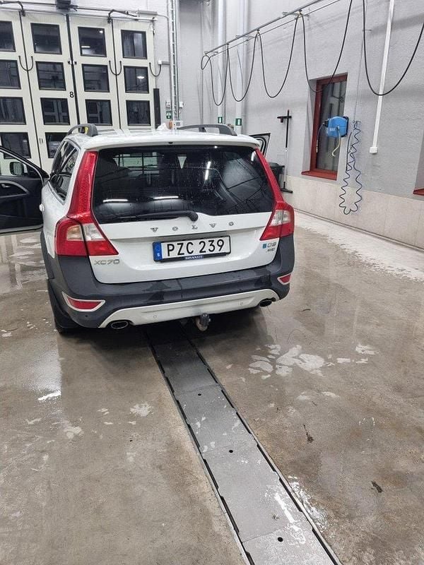 Vit Begagnad 2012 Volvo XC70 Summum Kombi | 130 000 kr (Superpris) - Bild 1/4