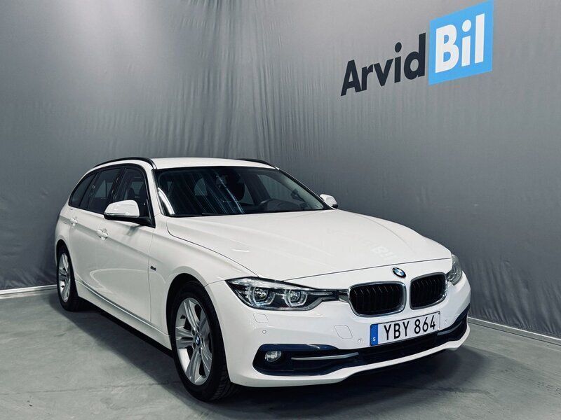 Vit Begagnad 2016 BMW 318 Sport Line Kombi | 154 800 kr (Bra pris) - Bild 1/3