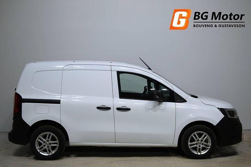 Begagnad Renault Kangoo 89 kW (122 HK) 2023 Vit Minibuss