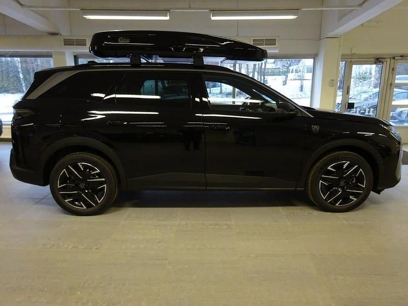 Svart metallic Ny 2025 Peugeot 5008 SUV | 399 900 kr (Marknadspris) - Bild 1/4