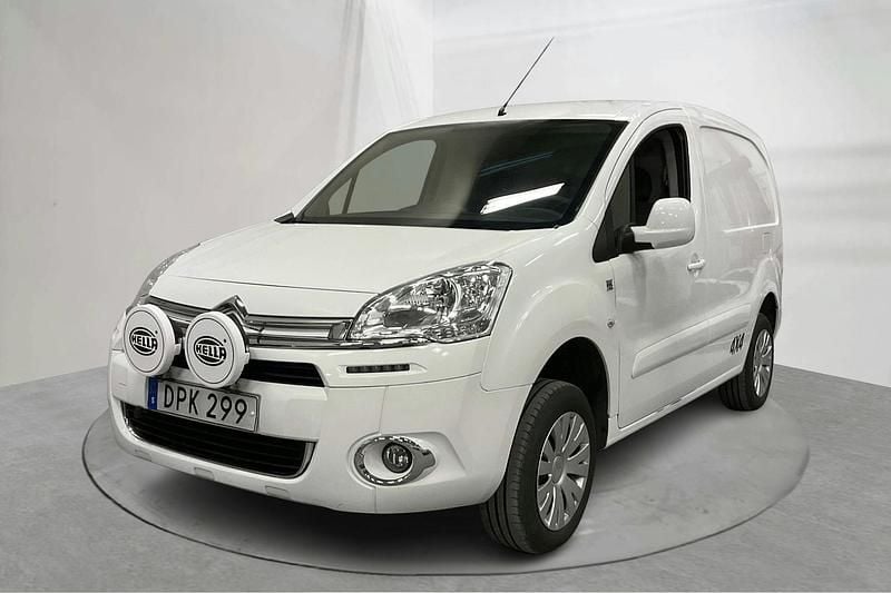 Vit Begagnad 2015 Citroën Berlingo Minibuss | 95 000 kr (Lite dyr) - Bild 1/4