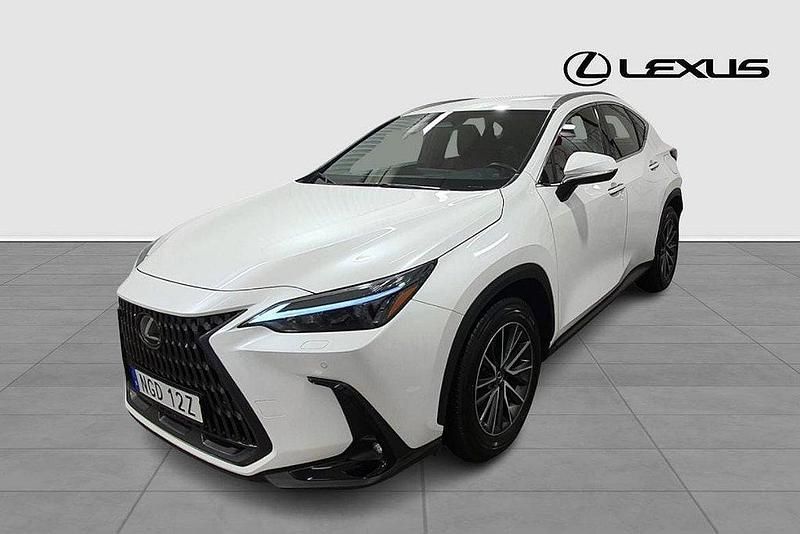 Vit Begagnad 2023 Lexus NX350h Business Edition SUV | 489 900 kr (Marknadspris) - Bild 1/4