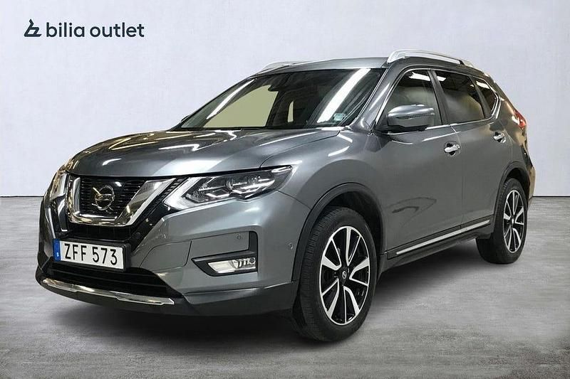 Grå Begagnad 2017 Nissan X-Trail 360º SUV | 179 900 kr (Marknadspris) - Bild 1/3