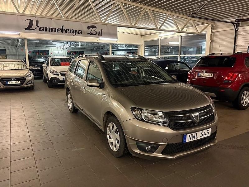 Brun Begagnad 2015 Dacia Logan MCV Kombi | 74 900 kr (Marknadspris) - Bild 1/4