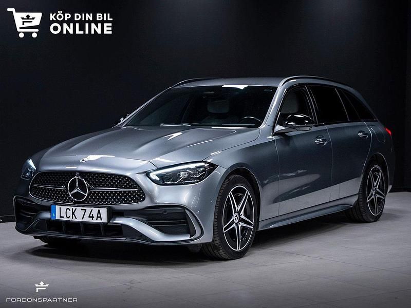 Grå (grå metallic ) Begagnad 2022 Mercedes C300e AMG Line Premium Kombi | 437 900 kr (Dyr) - Bild 1/4