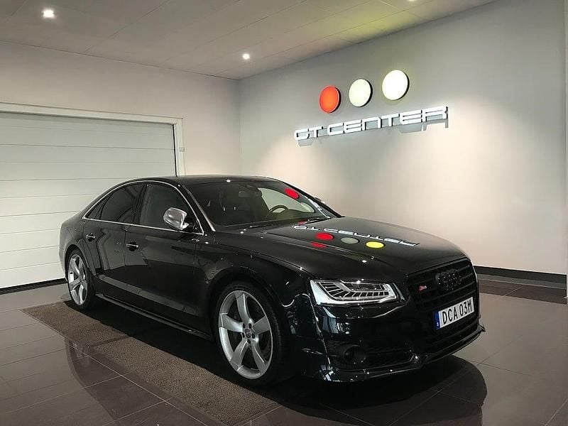 Svart Begagnad 2015 Audi S8 Sedan | 529 000 kr - Bild 1/4