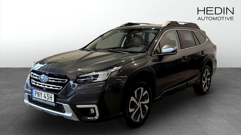 Grå Begagnad 2021 Subaru Outback Kombi | 350 000 kr (Lite dyr) - Bild 1/4