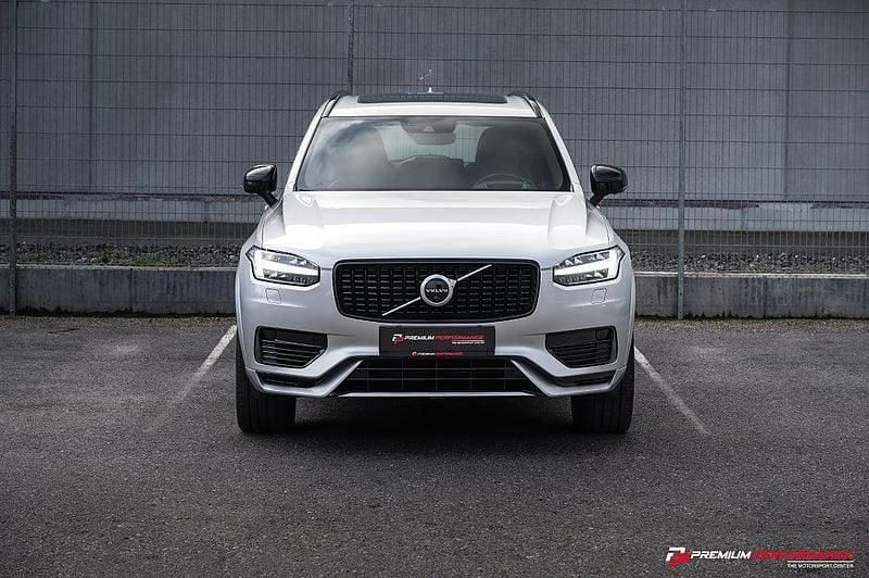 Begagnad Volvo XC90 R-Design 303 HK (222 kW) 2020 Silver SUV