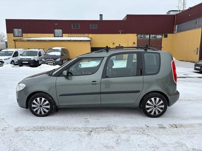 Begagnad Skoda Roomster 105 HK (77 kW) 2008 Grön Minibuss