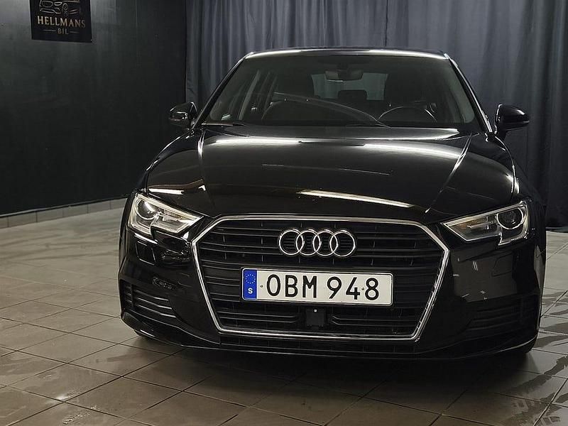 Begagnad Audi A3 Proline 150 HK (110 kW) 2018 Svart Sedan