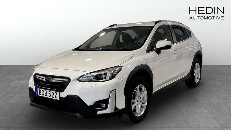 Vit (white) Begagnad 2021 Subaru XV Active SUV | 259 900 kr (Superpris) - Bild 1/4