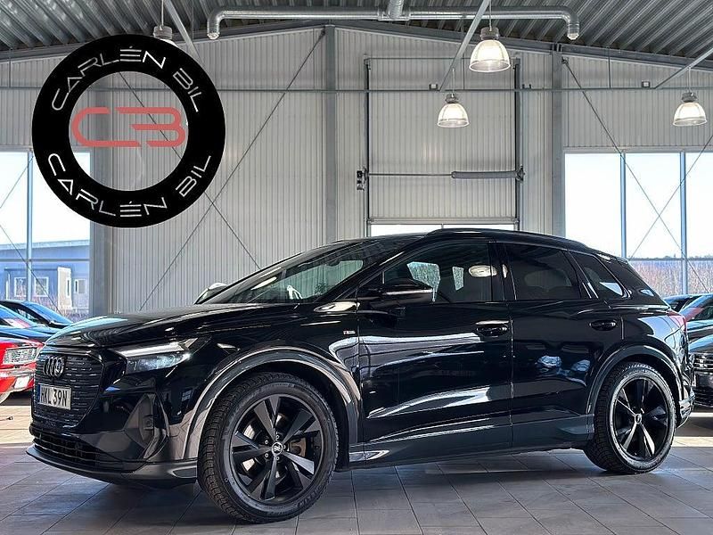 Svart myth metallic Begagnad 2022 Audi Q4 e-tron S-Line SUV | 328 900 kr (Marknadspris) - Bild 1/4