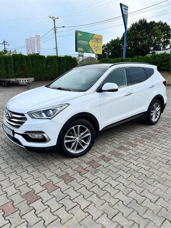 Vit Begagnad 2017 Hyundai Santa Fe Premium SUV | 210 000 kr (Marknadspris) - Bild 1/4