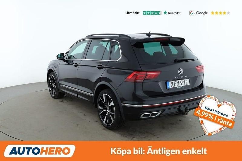 Begagnad VW Tiguan R-line 248 HK (182 kW) 2022 Svart SUV