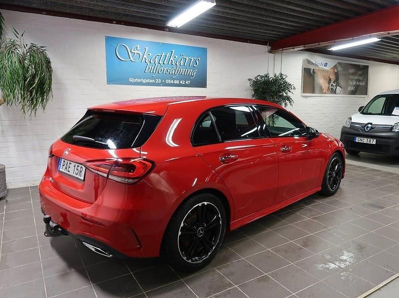 Begagnad Mercedes A200 Sport 163 HK (119 kW) 2019 Röd Halvkombi