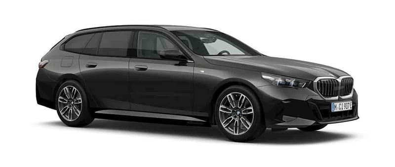 Grå Ny 2025 BMW 530e Kombi | 723 700 kr - Bild 1/1