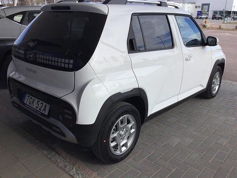Begagnad Hyundai Inster Advanced 84 kW (115 HK) 2025 Vit Halvkombi