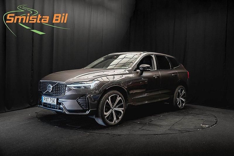 Grå Begagnad 2022 Volvo XC60 R-Design SUV | 464 900 kr (Marknadspris) - Bild 1/3