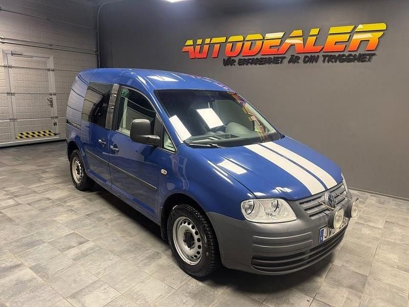Blå Begagnad 2009 VW Caddy Minibuss | 29 900 kr (Marknadspris) - Bild 1/4