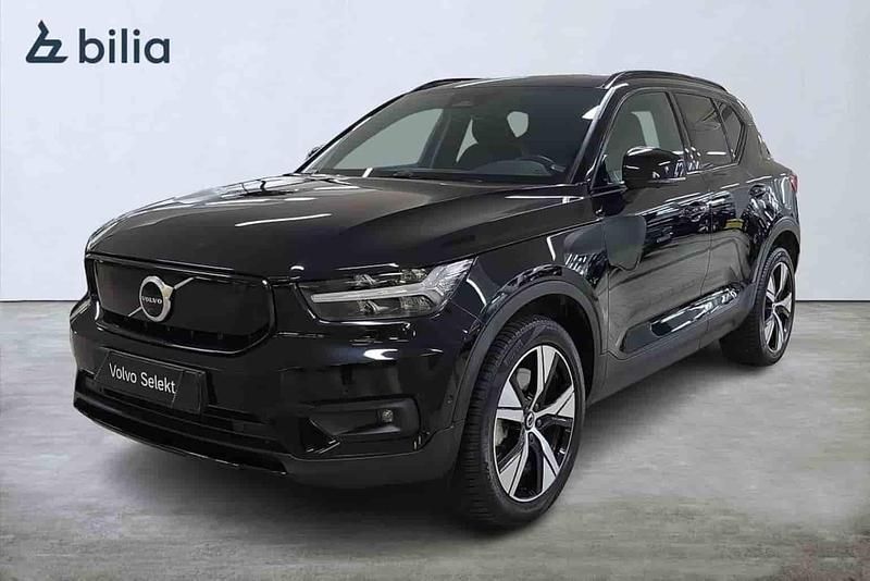 Svart Begagnad 2022 Volvo XC40 SUV | 349 000 kr - Bild 1/1