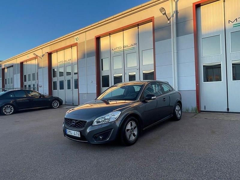 Begagnad Volvo C30 Momentum 109 HK (80 kW) 2010 Grå Halvkombi