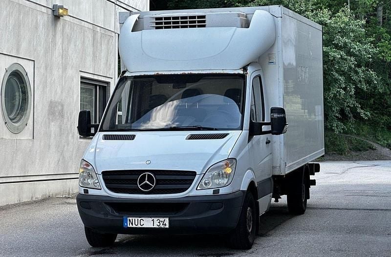 Vit Begagnad 2013 Mercedes Sprinter Van | 89 900 kr (Superpris) - Bild 1/4