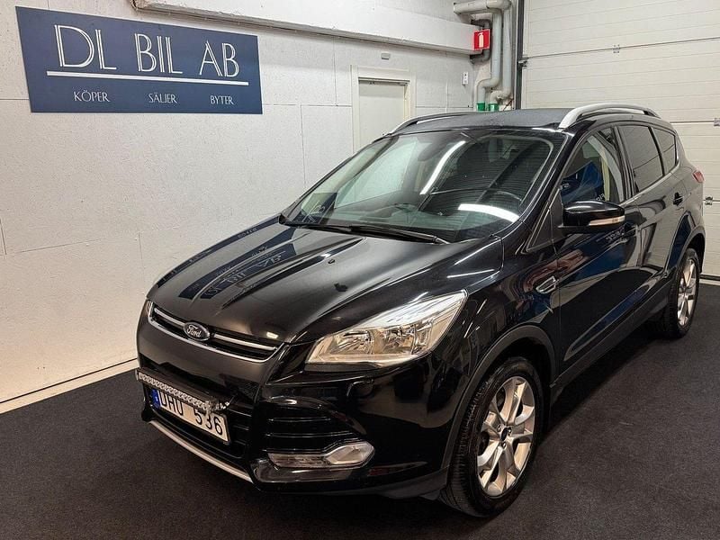 Svart Begagnad 2013 Ford Kuga Titanium SUV | 99 800 kr (Marknadspris) - Bild 1/4