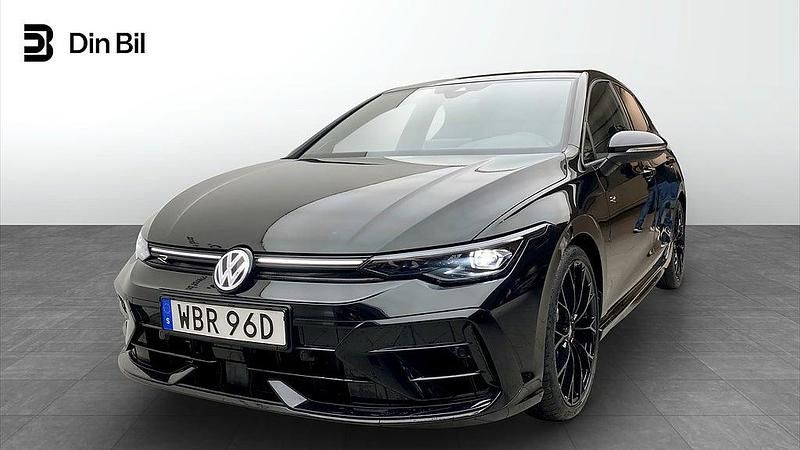 Svart Begagnad 2024 VW Golf VIII Style Kombi | 549 900 kr - Bild 1/4