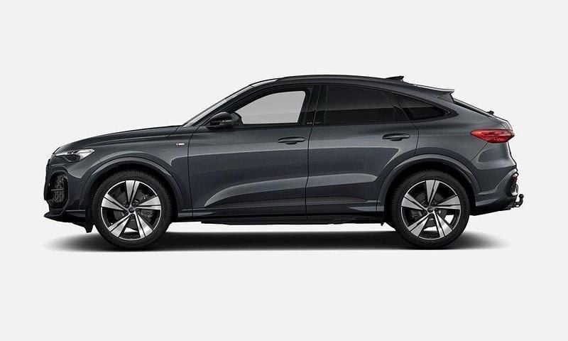Grå Ny 2025 Audi Q5 Sportback Design SUV | 733 000 kr (Marknadspris) - Bild 1/3